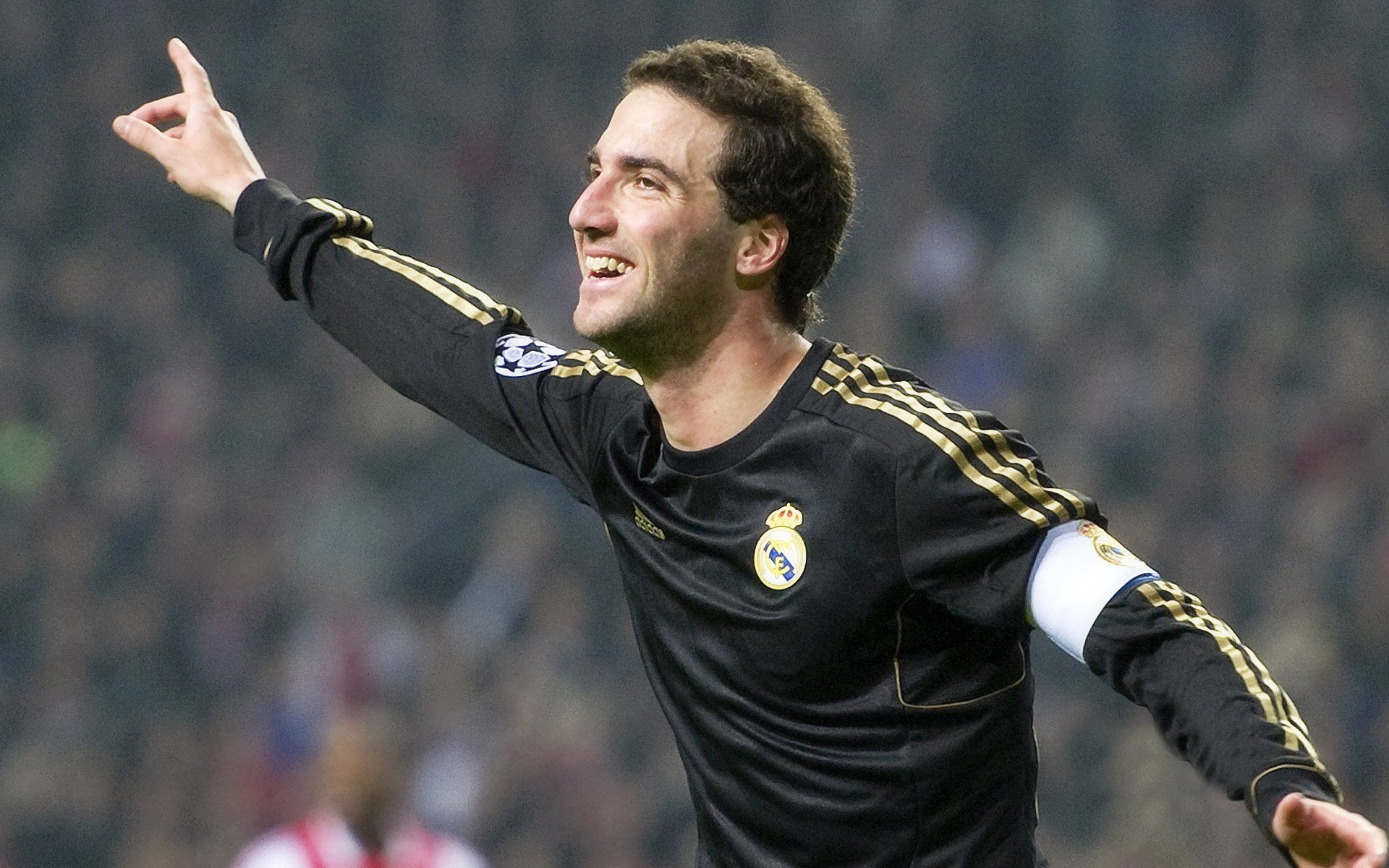 弗朗索瓦·斯图尔特:凭借精准的脚法,推动南非队攻防有序,弗朗索瓦恩格勒特